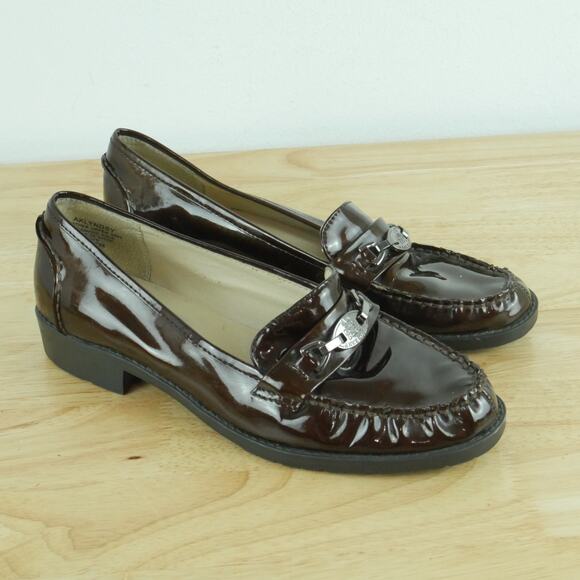 Womens 8 1/2 Loafers Brown Patent Leather Preppy Academia Minimal Slip On Flats - Picture 1 of 13